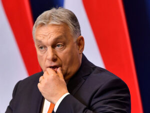 Orban Budapeştdə keçiriləcək Rusiya-Amerika sammitinə hazırlıq barədə danışıb