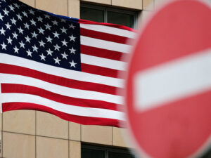 ABŞ Maliyyə Nazirliyi biznesləri Rusiyaya qarşı sanksiyalara kömək etməyə çağırıb