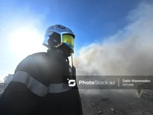 Metronun “Neftçilər” stansiyasının yaxınlığında dönərxanada yanğın söndürülüb