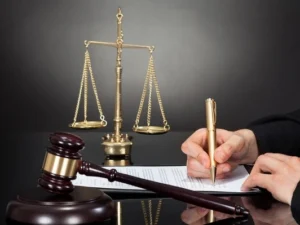 Bu gün hakim olmaq istəyənlər imtahan verəcəklər