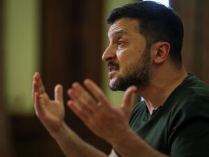 Zelenski Rusiya ilə “siyasi” məsələlərdə irəliləyişlərdən danışıb