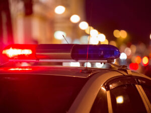 Qadınlar qızıl zəncirləri oğurlayaraq udublar