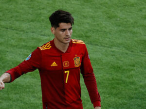 Morata İspaniyadakı müalicəsindən şikayətlənib