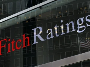 “Fitch Ratings” Azərbaycanın reytinqini “BBB-” səviyyəsinə yüksəldib