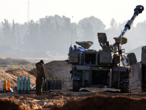 İsrail Colan təpələrinə hücum etdikdən sonra Livandakı Hizbullah hədəflərini vurur