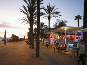 Bali turistlərə qarşı təcavüz və zorakılıq dalğasından narahatdır