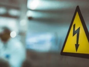 Saatlıda 14 yaşlı uşağı cərəyan vuraraq öldürüb