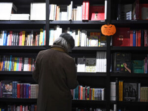 Prokurorluq Rusiyada zombi apokalipsisi haqqında romanı sifariş üçün təhlükə kimi tanıyıb