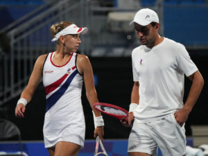 Tennisçi Vesnina: Heç kimin Oyunlarda iştirakla bağlı məsləhət verməyə haqqı yoxdur