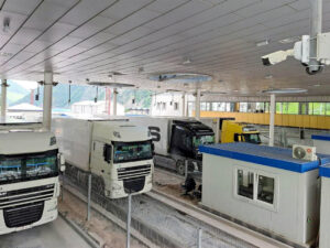 Gürcüstan anti-Rusiya sanksiyalarına əməl etdiyini bildirir