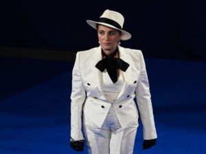 Çin gimnastların Parisdəki Oyunlarda qazandığı qələbəyə görə Vinerə təşəkkür edib