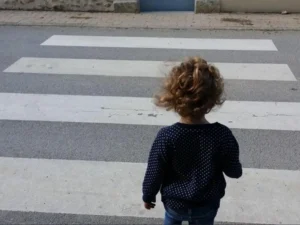 Bakıda dörd yaşlı uşağı avtomobil vurub