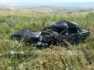 Valideynlərindən xəbərsiz sükan arxasına keçən 16 yaşlı oğlan həyatını itirdi