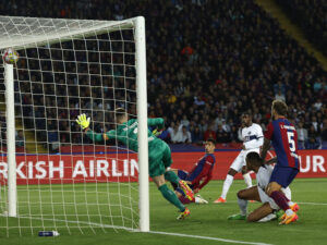 “Barselona”nın əsas qapıçısının nə qədər sıradan çıxa biləcəyi məlum olub