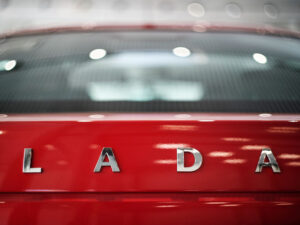 AvtoVAZ yeni Lada krossoverinin təfərrüatlarını paylaşıb