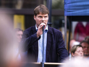 Alman partiyası bir şərtlə Rusiyaya qarşı sanksiyaları ləğv edəcəyinə söz verib