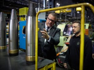 ABŞ Zelenskinin Pensilvaniyadakı zavoda səfərini “dəhşətli hərəkət” adlandırıb