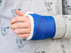 Alimlər uşaqlarda D vitamini çatışmazlığının təhlükələrini izah ediblər