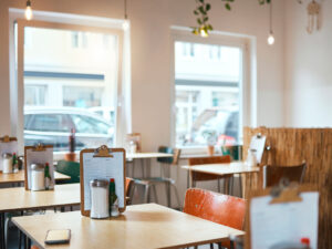 Hindistan restoranlarda yeməklərə tüpürməyi və sidiyə getməyi qadağan edəcək