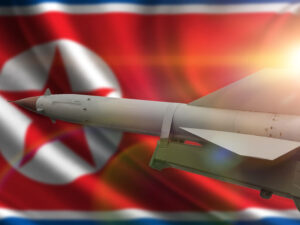 Şimali Koreya Seula vərəqələrlə dron göndərməyi hipotetik vəziyyət hesab edib