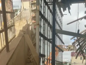 Qanunsuz aparılan söküntü işləri zamanı iki nəfər xəsarət alıb