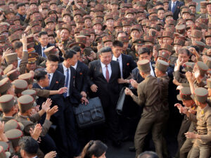 Kim Çen In Şimali Koreyanın baş nazirinin müavini Yang Seung-ho-nu açıq şəkildə istefaya göndərib