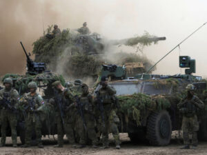 Fransa Qərbdə Ukraynaya hərbçilərin göndərilməsi ilə bağlı danışıqları pisləyib