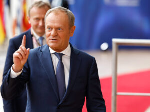 Polşa Aİ-yə miqrantlarla məşğul olmağın yolunu təklif edib