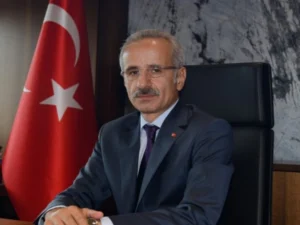 Türkiyəli nazir Azərbaycanı təbrik etdi