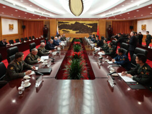 Çin Rusiya ordusu ilə münasibətləri dərinləşdirməyə ehtiyac olduğunu açıqlayıb