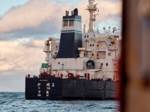 NATO Rusiyadan gələn Çin gəmisinin Baltikdə kabelləri zədələdiyindən şübhələnir