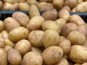 Alimlər kartof məhsuldarlığını artırmaq üçün dronlardan necə istifadə edəcəyini tapıblar Alimlər kartof məhsuldarlığını artırmaq üçün dronlardan necə istifadə edəcəyini tapıblar