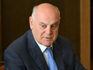 Abxaziyanın eks-prezidenti etirazlar zamanı Rusiyadan kömək istəməyib