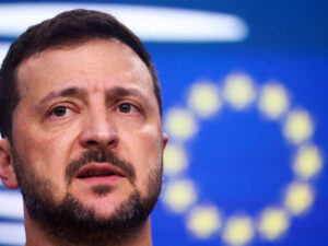 Britaniyada Ukrayna hərbçilərinin Zelenskini devirmək planlarından danışıblar