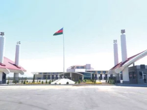 Türkiyəyə şəxsi avtomobillə kimlər gedə bilərlər?