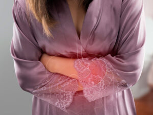 Həkim həzm xərçənginin ilkin əlamətlərini açıqlayıb