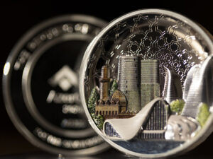 “AzerGold” Bakıya həsr olunmuş unikal gümüş sikkə istehsal etdi