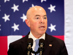 ABŞ naməlum dron işinə xarici müdaxiləni istisna edir