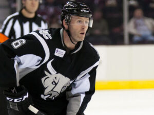 Amerikalı keçmiş xokkeyçi rusları 2026-cı il Olimpiadasına buraxmağa çağırıb