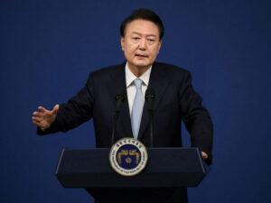 Hakim partiyanın lideri Cənubi Koreya prezidentini hakimiyyətdən uzaqlaşdırmağa çağırıb