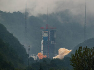 Çin PIESAT-2 məsafədən zondlama peyklərini orbitə çıxarıb