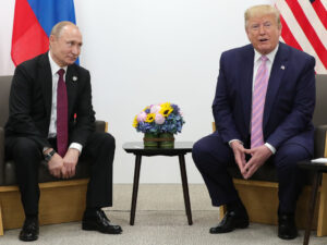 Ekspert Trampın Rusiyaya münasibəti niyə yumşalda biləcəyini izah edib