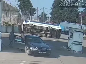 Lənkərandakı ağır qəzada xəsarət alanlardan 17 nəfər evə buraxılıb