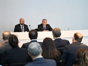 Samir Nuriyev “İçərişəhər” Dövlət Tarix-Memarlıq Qoruğunun yeni sədrini kollektivə təqdim etdi