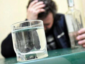 Bakıda spirtli içkidən 15 nəfər ölüb – Rəsmi