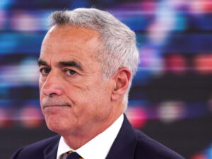 Rumıniya Ukraynanın siyasətini münaqişəni alovlandıran adlandırıb