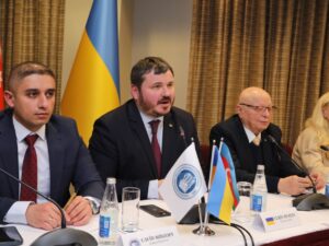 Xarkov Milli İqtisad Universitetinin rəhbərliyi Bakıda görüş keçirib – FOTO