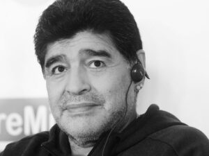 Məhkəmə-tibb eksperti Maradonanın ölümünün yeni təfərrüatlarını açıqlayıb