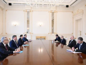 Prezident İlham ƏIiyev Qazaxıstanın Baş naziri Oljas Bektenovu qəbul edib