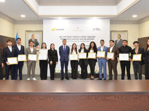 “AzerGold”un təqaüd müsabiqəsinin qalibləri mükafatlandırıldı